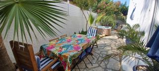 Appartement avec jardin et spa - 8