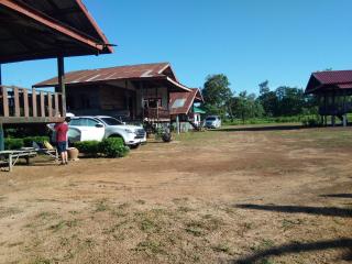 Lek's Issan Home and Travel - Ban Kut Khaen - 9