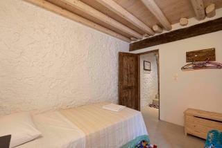 Zois & Mavretta House - 1