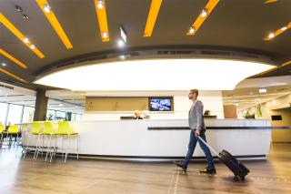 Best Western Plus Lakeside Hotel - 1