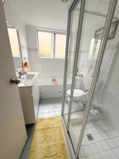 Bedroom in Sydney AU - Kirrawee - 3