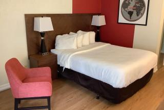 Ramada by Wyndham Arnprior - Arnprior - 6