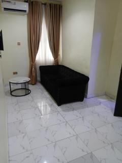 Golden Top Hotel and Suites - Mama - 0