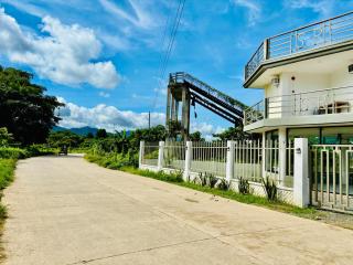 BossBabe Nacpan Beach House - 9