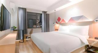 Borrman Hotel Zhuhai Gongbei Port Fuhuali Light Rail - Zhuhai - 9