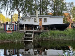 Cozy little house with sauna on a fishing boat - Pärnu - 0