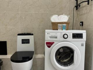 Grand Turan Business, Khanshatyr - 1