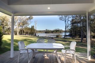 Beach Shack on the Lagoon - Berrara - 2