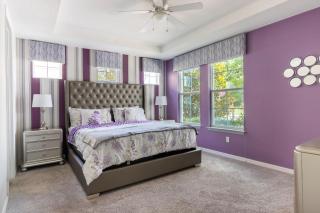 Sun-Kissed 5BR Villa Pool & Family Ready - 8