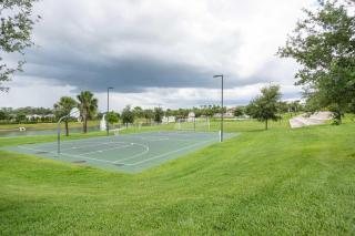 Sun-Kissed 5BR Villa Pool & Family Ready - 3