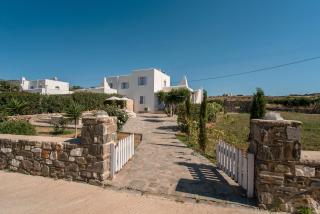 Blue Xenia Villas Paros - Chrissi Akti - 8