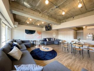 bHOTEL Dai3Himawari - Amazing Dome View 30 sec PeacePark, Up to 10 ppl - Hiroshima - 0
