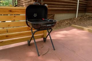 NEW Hot tub, Fireplace, Swing, Modern Cabin - Eureka Springs - 1