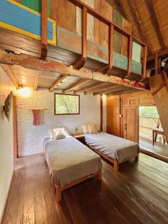 Authentic 5 BR Villa - Perfect for Families & Groups - Close to Canggu Beach - 4