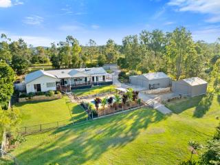 Riverbend Ranch Tamborine - 9