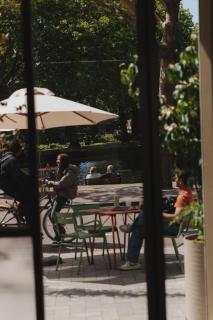 Man Met Bril Koffie Hotel - Rotterdam - 4