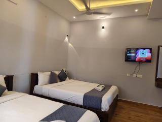 Lax Residency, White Town, Pondicherry - Puducherry - 1