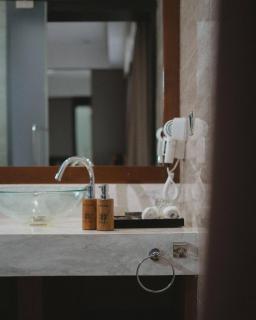 De Atlantiis Suites Near IGI Airport - 6