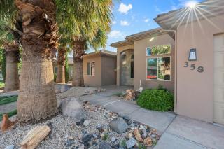 Spacious Home Sleeps 14 with Game Room Near St George Lakes &Zion NP - Hurricane - 1