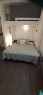 Superbe Studio accès direct à la plage de Renecros Tout à pied linge de lit, serviettes de bain et ménage de fin de séjour inclus - Bandol - 7