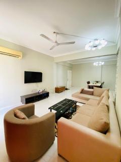 Comfort & Luxury Apartment - Dar es Salaam - 5