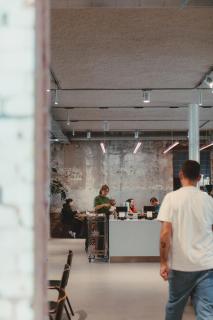 Man Met Bril Koffie Hotel - Rotterdam - 8