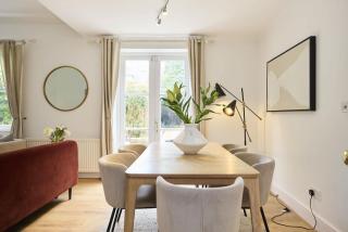 The Carlton Nook - 2BR Apartment with Patio - Londra - 0