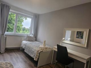 Beautifully renovated apartment with all the comforts - Augsburg - 4