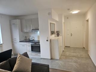 Beautifully renovated apartment with all the comforts - Augsburg - 7