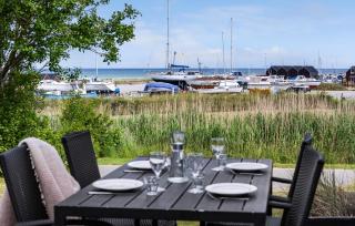 6 Bedroom Amazing Home In Glesborg - Glesborg - 0