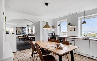 6 Bedroom Amazing Home In Glesborg - Glesborg - 6