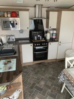 Marine Holiday Park Luxury Caravan - Rhyl - 3