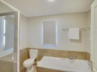 Zebula 1 Pela Lodge, 2-bedroom cottage - Warmbaths - 2