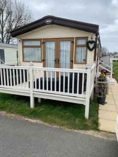 Marine Holiday Park Luxury Caravan - Rhyl - 8