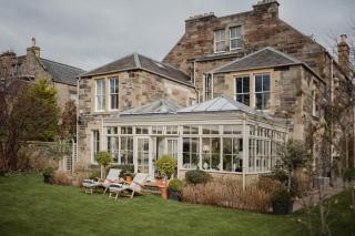 Private and Prestigious Luxury Home - Edinburgh - 0