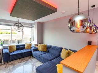 12 Hunley Avenue - 7