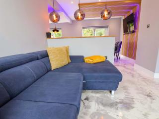 12 Hunley Avenue - 3