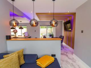 12 Hunley Avenue - 1