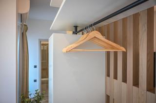 White Luxury Suite - 2