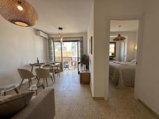 2 Bed Apartment Estepona Centre next to the Beach! - 0