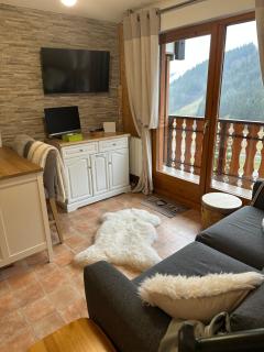 2-bed appt 20 mins from Morzine Portes du Soleil French Alps - 2