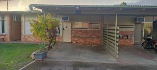 The Grove Getaway 2 min walk to train and shops - Sturt - 1