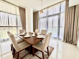 Bright & Airy 2BR Full Park View - 8