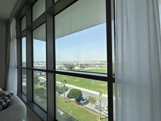 Bright & Airy 2BR Full Park View - 7