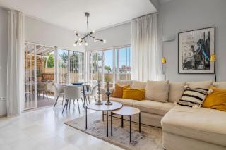 Townhouse with pool by Costarentals- Ref 199 - 9