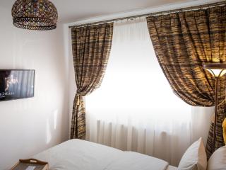 JSN House - Private Parking & Premium Services - Bucharest - 3