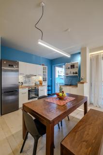 Modern 2BR Apt Alimos Vibes - 2