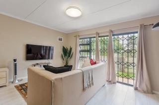 Chic Open Living Luxury Studio - Vosburg - 0