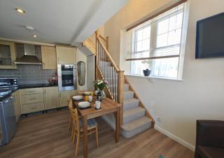 Bede Cottage- Beal - - 5