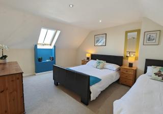 Bede Cottage- Beal - - 4